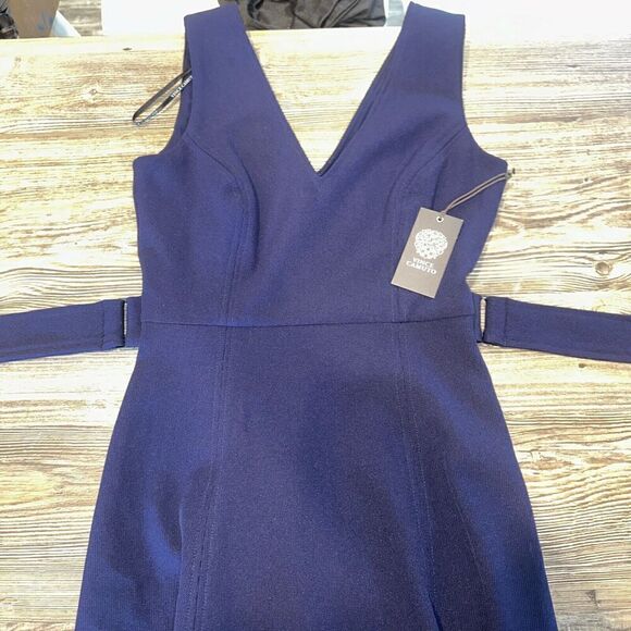 Vince Camuto Pixie Crepe V-Neck Fit & Flare Dress in Navy, Size 2. NWT. 2 - Picture 3 of 10
